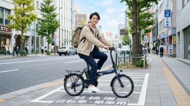 国産の特定原付に乗る日本人モデル